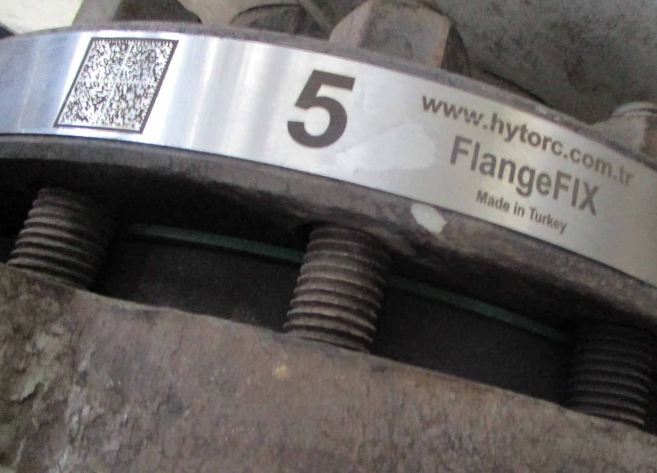 FlangeFIX numbering band installed in the field